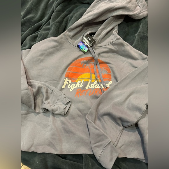 UFC flight island return gray cropped hoodie sz XL nwt - Picture 1 of 2